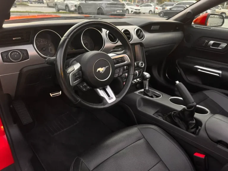 Ford Mustang Convertible (3)