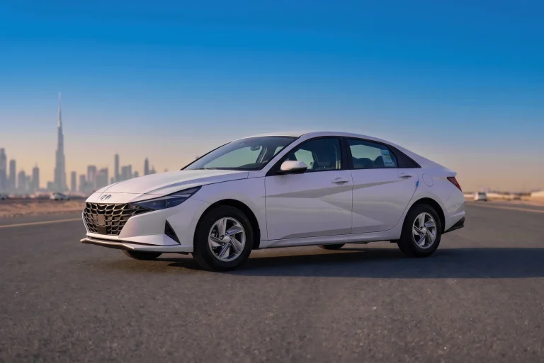 Hyundai Elantra (1)