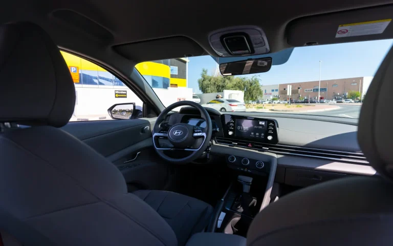 Hyundai Elantra (3)
