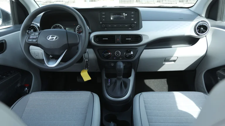 Hyundai i10 Grand (3)
