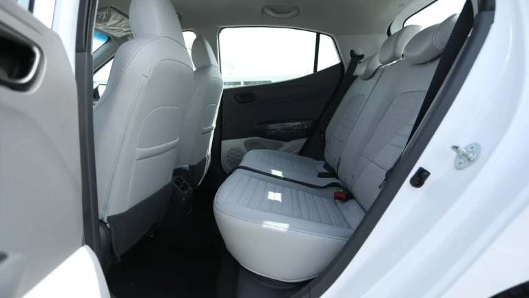 Hyundai i10 Grand (8)