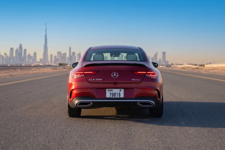 Mercedes Benz CLA 250 (1)