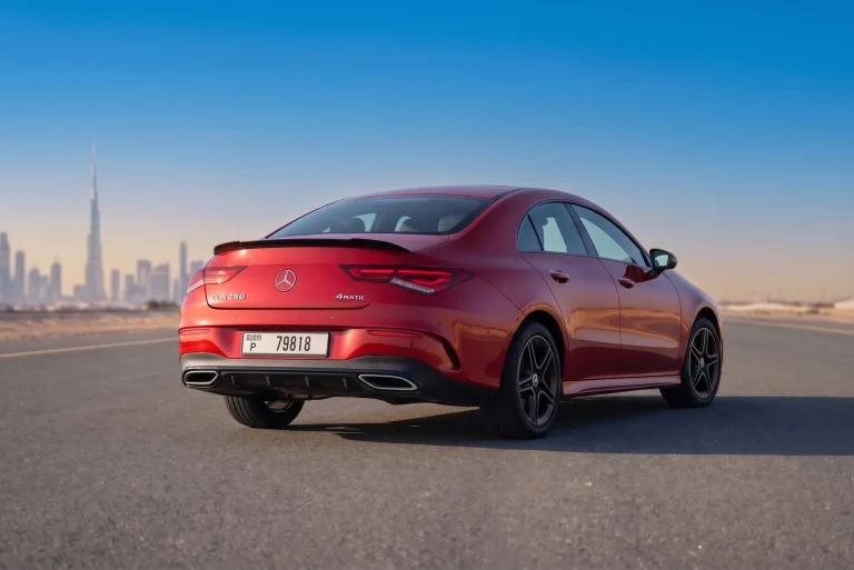 Mercedes Benz CLA 250 (2)