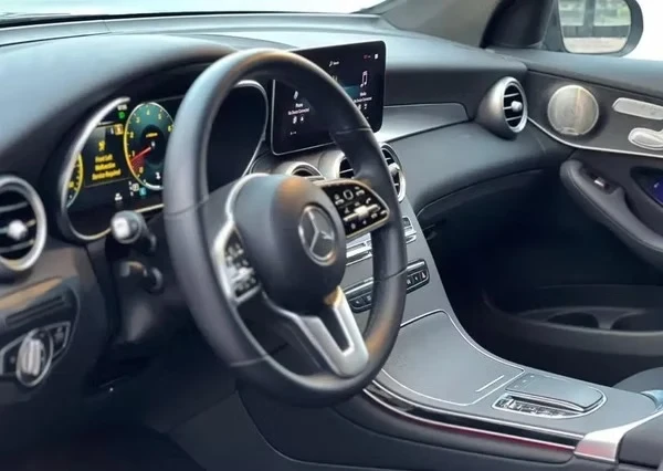Mercedes Benz GLC 300 (3)