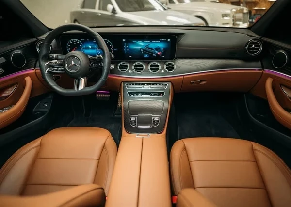 Mercedes E300 (2)