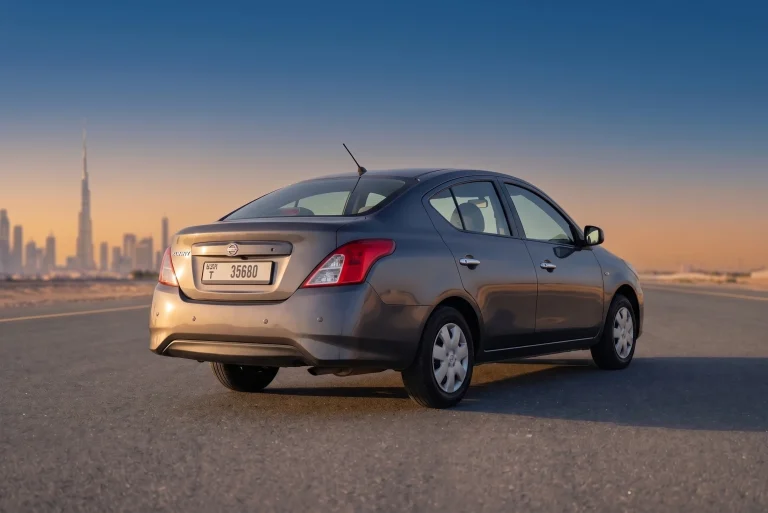 Nissan Sunny (1)