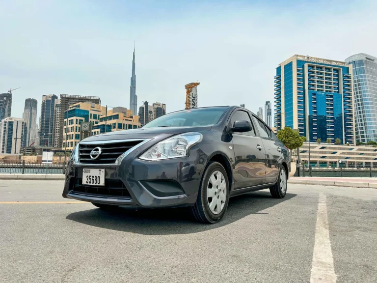 Nissan Sunny (5)